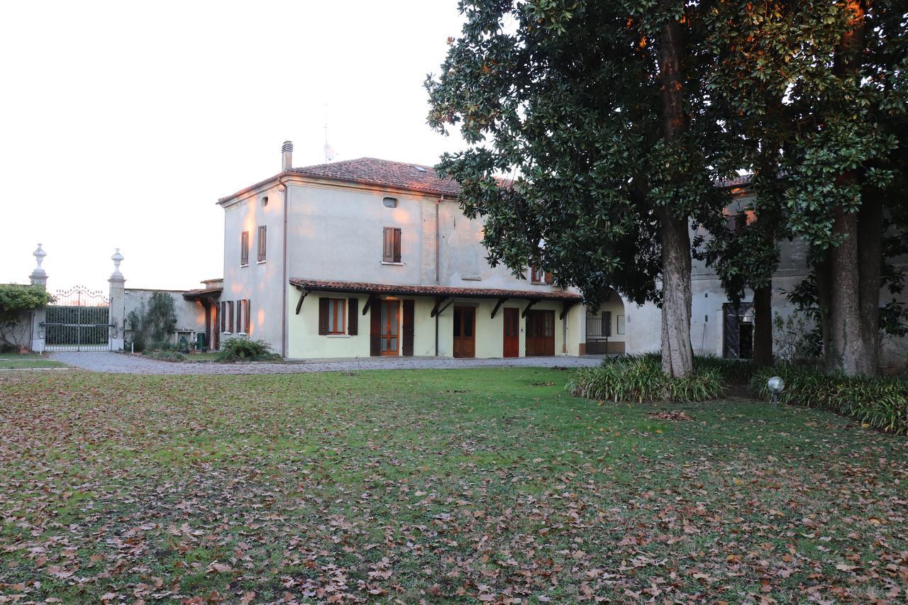 Verolanuova Le Magnolie Agriturismo מראה חיצוני תמונה