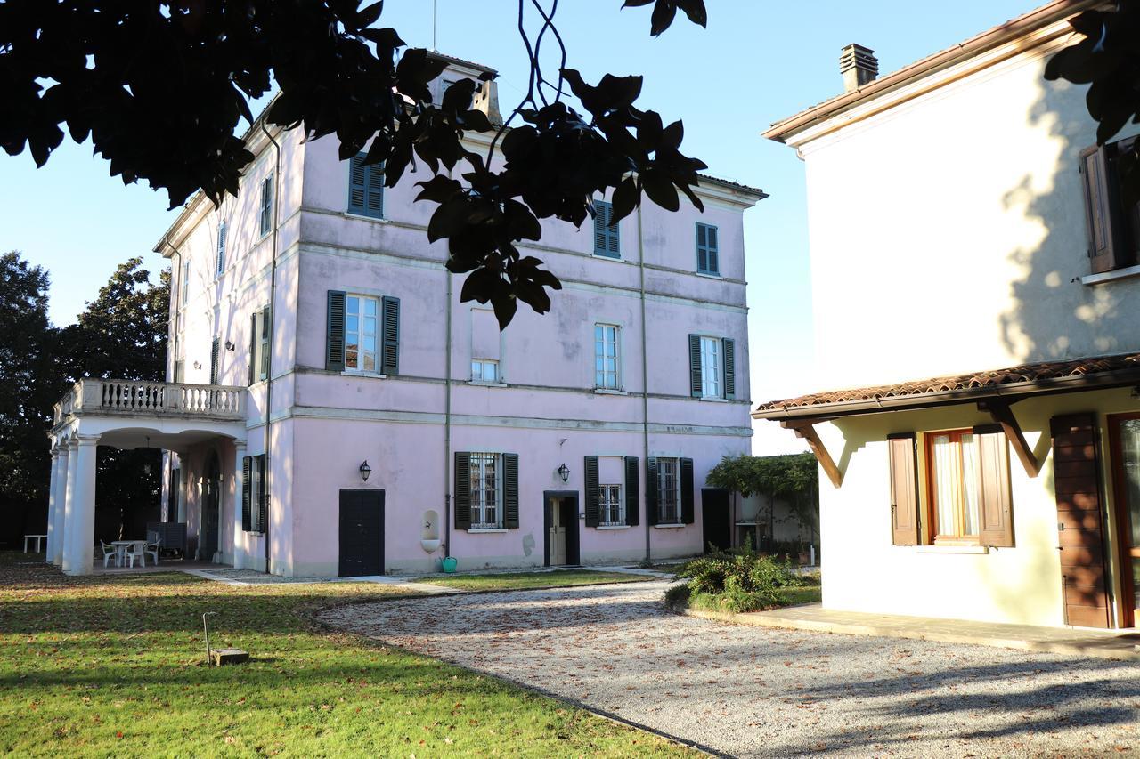 Verolanuova Le Magnolie Agriturismo מראה חיצוני תמונה