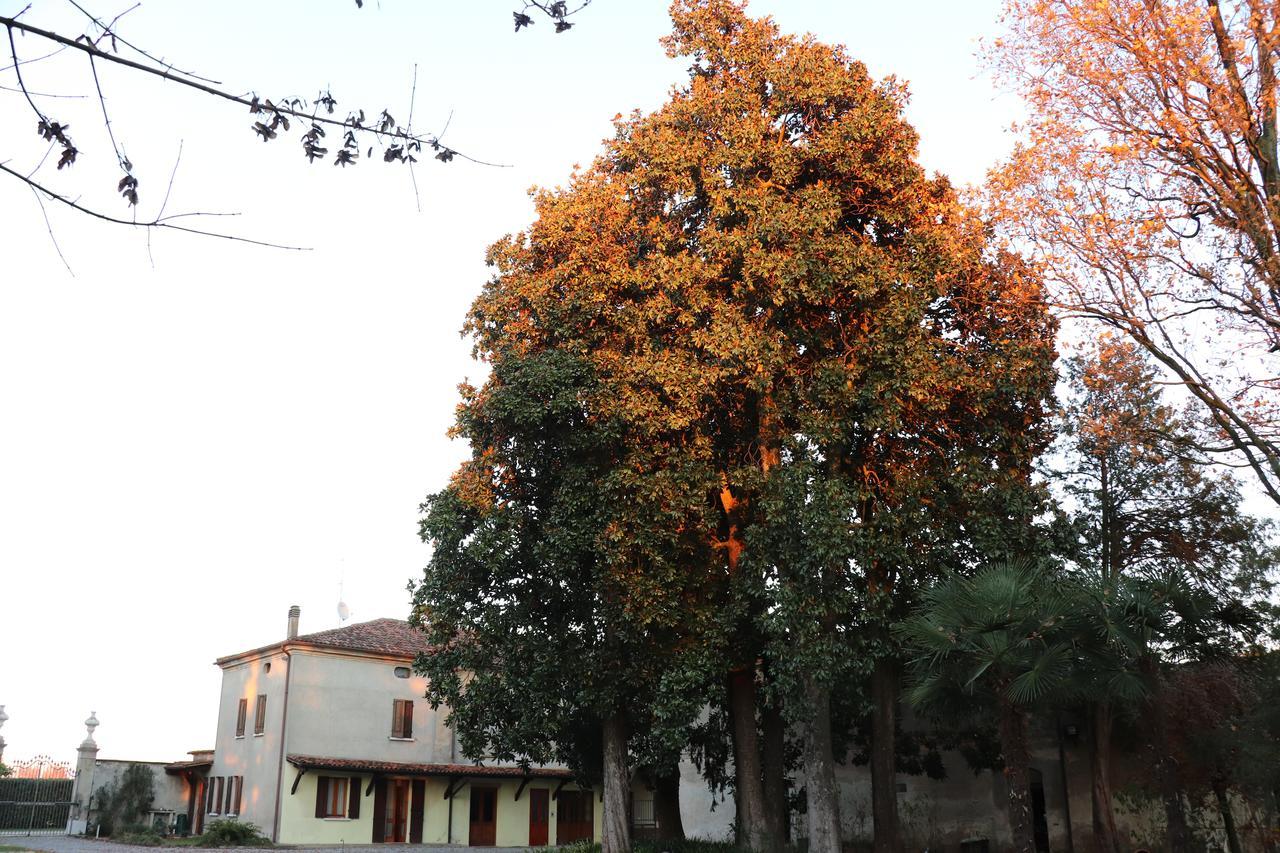 Verolanuova Le Magnolie Agriturismo מראה חיצוני תמונה